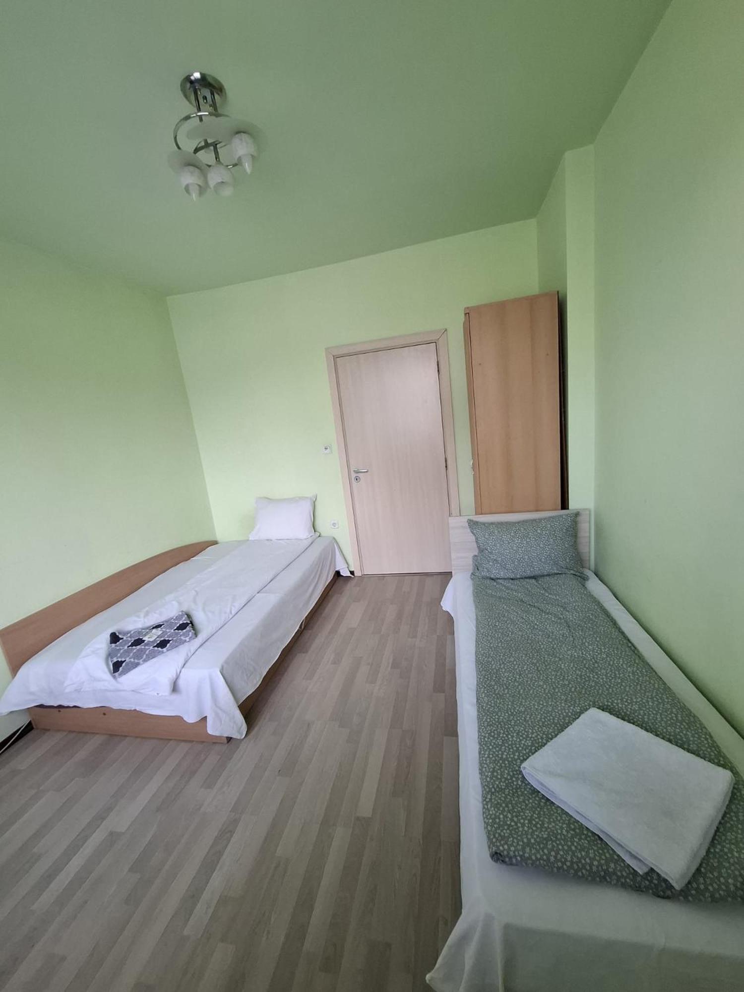 Guest Rooms Simona 2 Opanets المظهر الخارجي الصورة