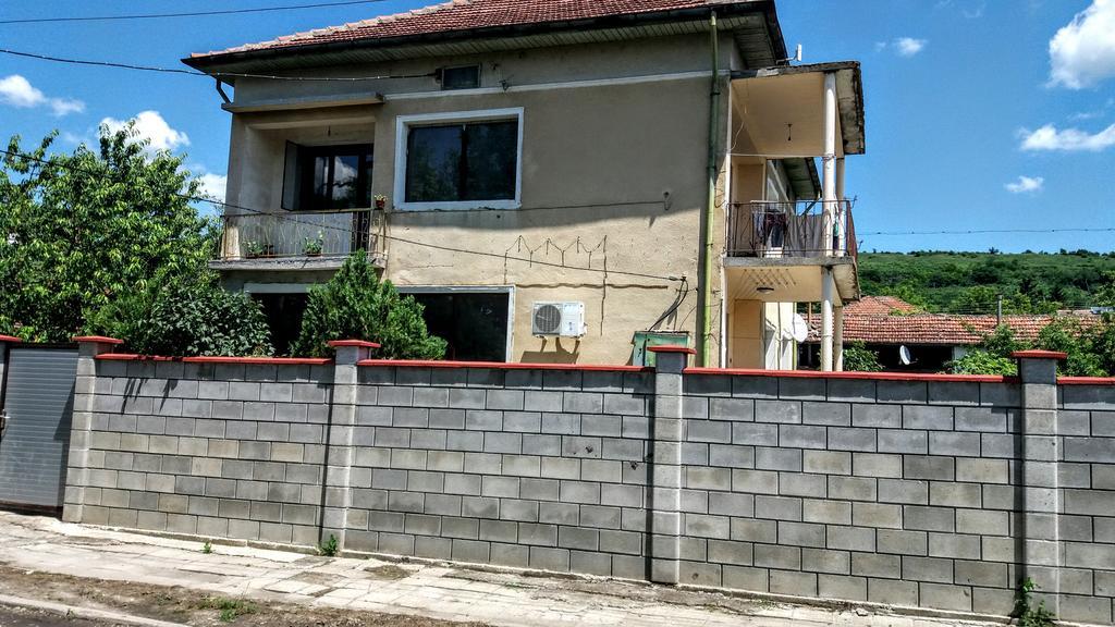 Guest Rooms Simona 2 Opanets المظهر الخارجي الصورة
